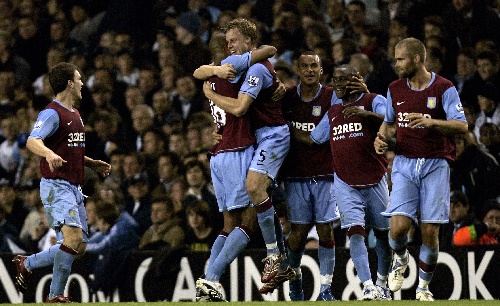 网传视频浙江U20全运会输球后被球迷训话，王钰栋摇头离开