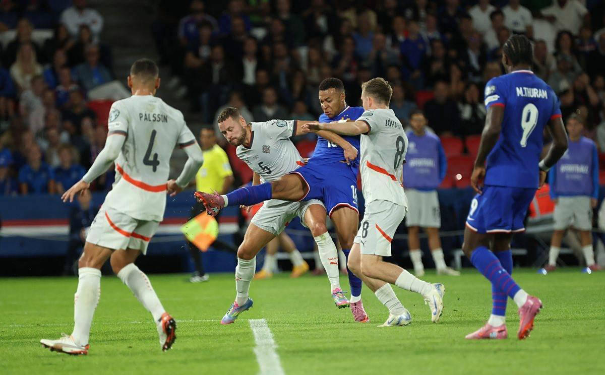 罗尔费斯：维尔茨是团队型球员，利物浦未形成整体他无法发挥