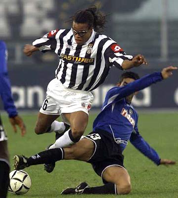 跟队：米兰有意签下阿图博卢，卡普里莱和雷斯特也在名单中