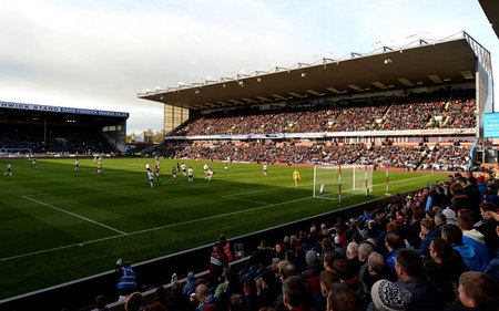 客场对阵亚美尼亚，葡萄牙进了五个，罗哥梅开二度。...