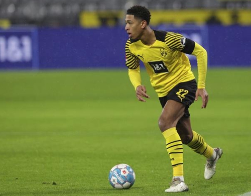 皇家马德里面临伤病危机，卡马万加和赫伊森几乎无缘对阵曼城