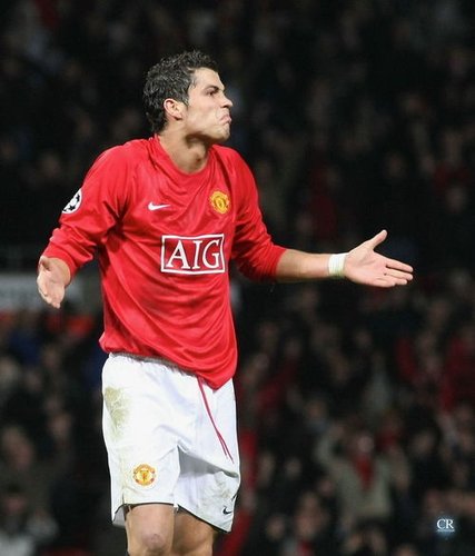 记者：因卡尔表现出色，拜仁高层希望更加依赖青训营年轻球员