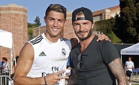 梅西带领迈阿密国际赢得美职联总冠军，实现越级登顶，展现超强实力。