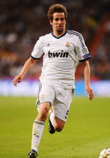 字母哥是现役为一队效力时间第三长的球员，仅次于库里和追梦