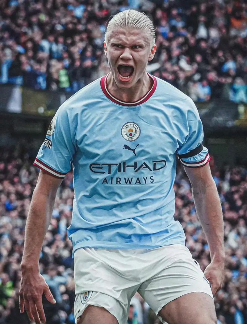 足球国足球迷自发组织万人方阵助威