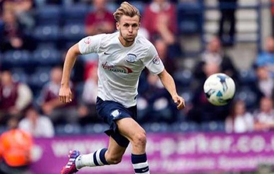 英超-狼队0-3曼联：送副班长首胜？NO！阿莫林要逼近欧冠区｜前瞻